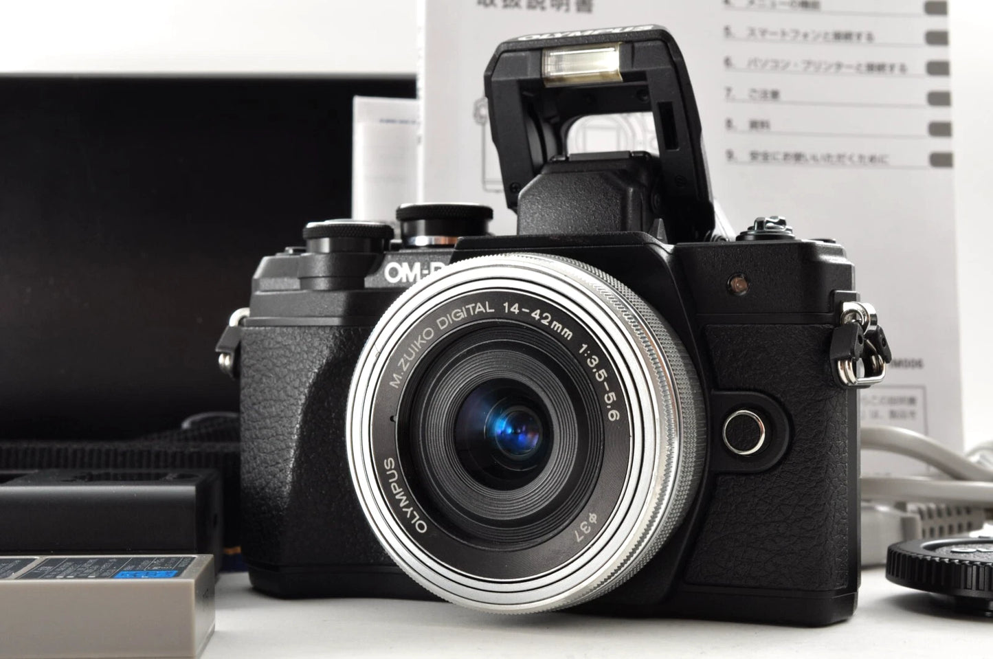 Olympus OM-D E-M10 Mark III | Digital Camera SC:5731 w/ M.Zuiko 14–42mm Lens | Near Mint | From Japan